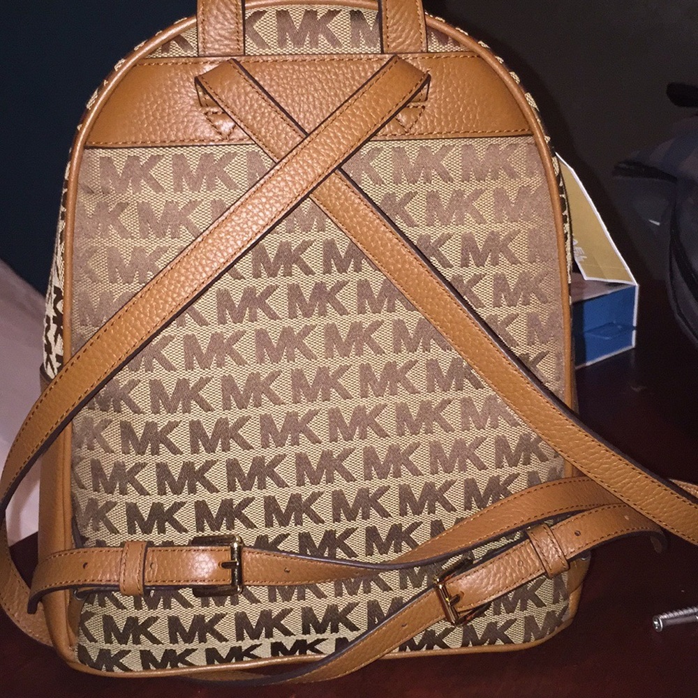 Purse - Picture 2 of 2